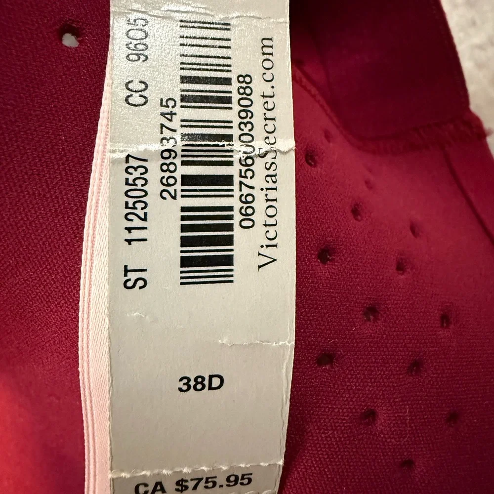 Victoria’s Secret Sport Bra 38D Front Zip High Support NWT Red